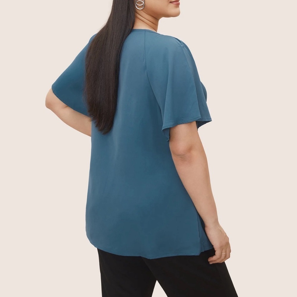 BloomChic Plus Size Plain Keyhole Knotted Front Ruffle Sleeve Blouse - Picture 3 of 5